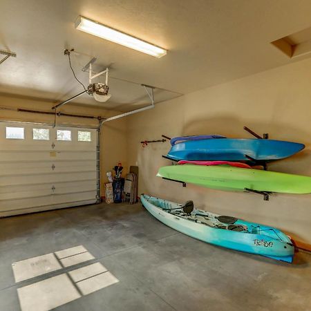 Red Tail On The River By Casago Mccall - Donerightmanagement Exterior foto